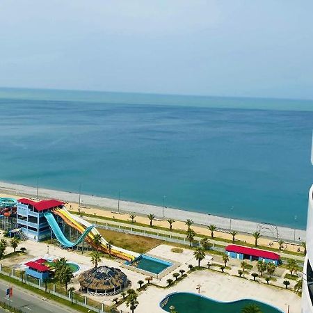 Sea View Studio Apartment In Orbi Residence Batumi Exterior foto