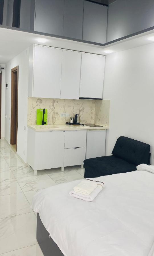 Sea View Studio Apartment In Orbi Residence Batumi Exterior foto