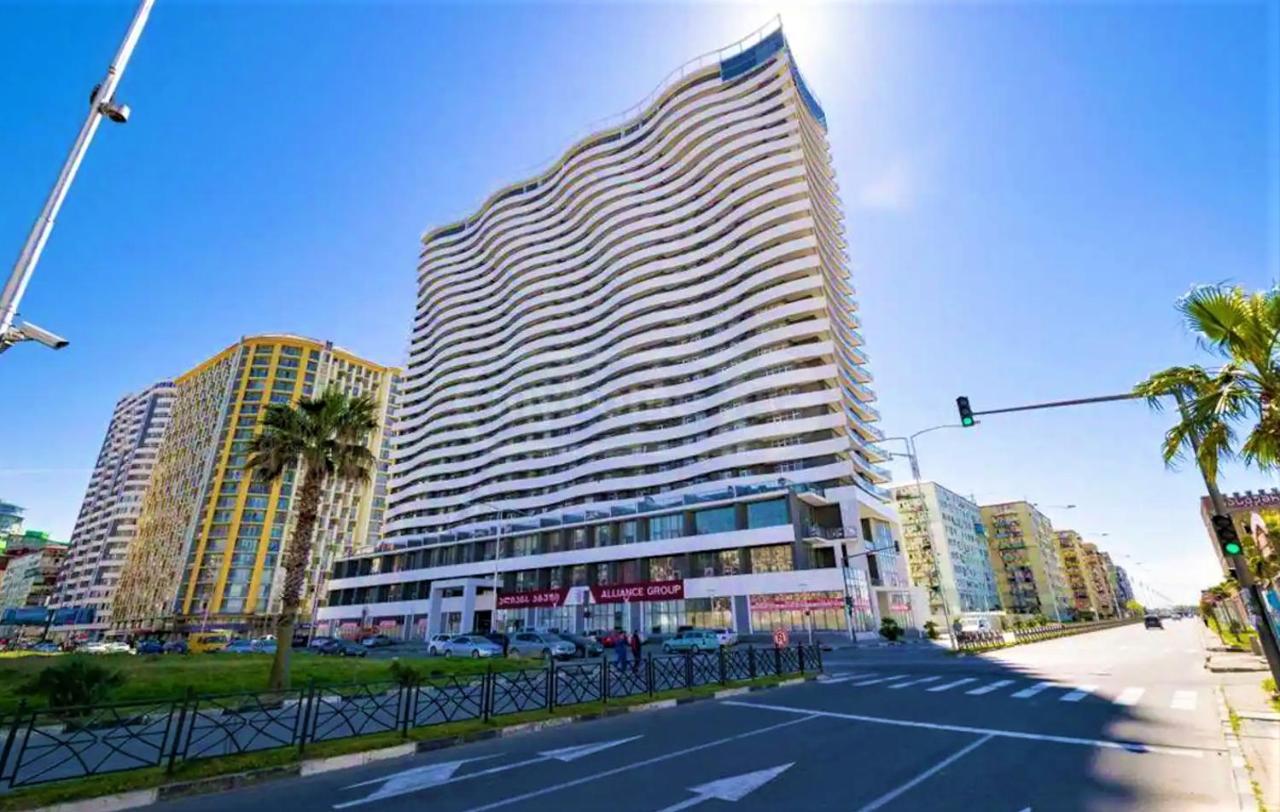 Sea View Studio Apartment In Orbi Residence Batumi Exterior foto